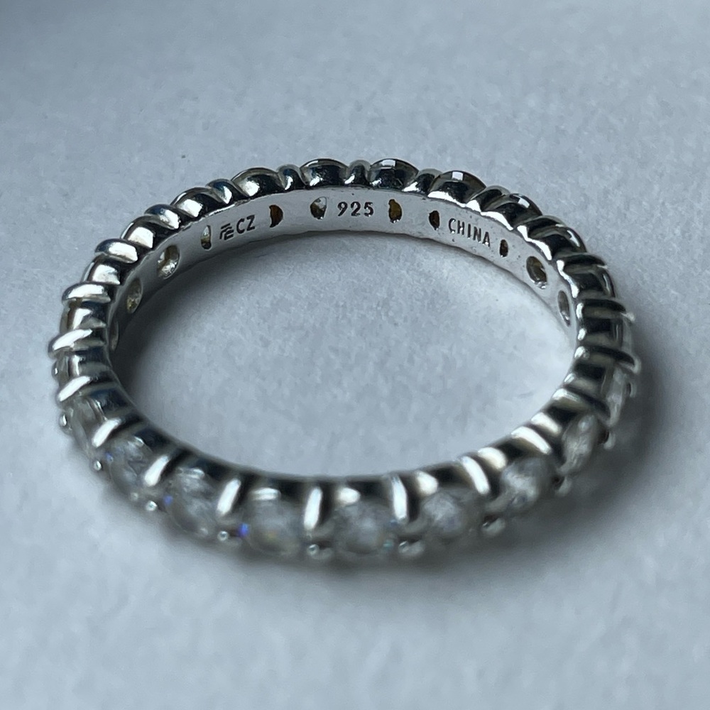 Ring 4 - Picture 2 of 7